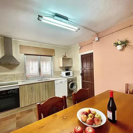 Дом отдыха Casa Amplia Con Jardin En Cudillero